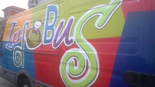 A Ceriale arriva il "Ludobus": domenica si torna bambini con i giochi di un tempo A Ceriale arriva il "Ludobus": domenica si torna bambini con i giochi di un tempo