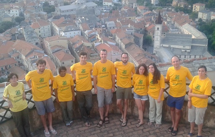 Gruppo dei volontari ospitato a Castel San Giovanni a Finalborgo Gruppo dei volontari ospitato a Castel San Giovanni a Finalborgo