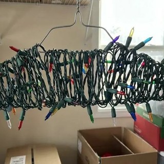 Come smontare le luci di Natale, senza ingarbugliarle