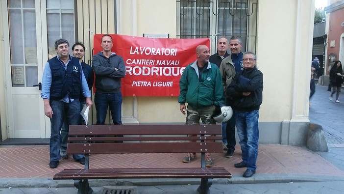 La vertenza degli ex cantieri Rodriquez approda in consiglio comunale: a breve seduta ad hoc sul futuro dei lavoratori La vertenza degli ex cantieri Rodriquez approda in consiglio comunale: a breve seduta ad hoc sul futuro dei lavoratori