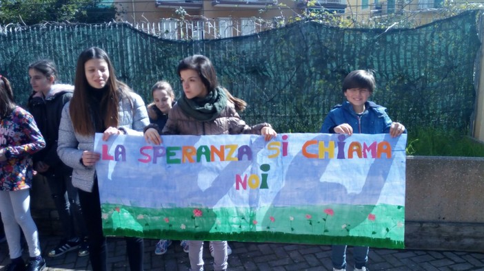 Laigueglia, piantumati due ulivi in ricordo del sindaco Giuseppe Giuliano e del fratello Boris
