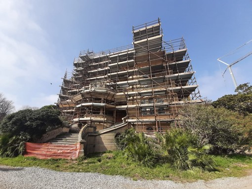 Il Pd Savonese: "Cinque milioni a un privato che potevano restare alla città per destinare Villa Zanelli a funzioni pubbliche"