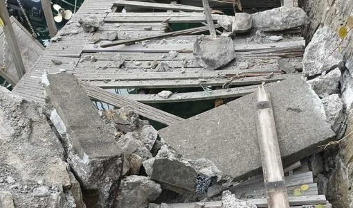 Savona, incidente sul Lungomare Matteotti, la conta dei danni: distrutte le assi del pontile Savona, incidente sul Lungomare Matteotti, la conta dei danni: distrutte le assi del pontile