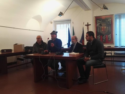 Celle, gli alpini presentano il libro in ricordo dei cellesi caduti e dispersi nella Grande Guerra Celle, gli alpini presentano il libro in ricordo dei cellesi caduti e dispersi nella Grande Guerra
