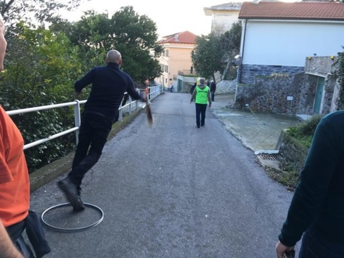 Varazze, dopo due anni di stop per Covid a Cantalupo torna la sfida del lancio dello stoccafisso Varazze, dopo due anni di stop per Covid a Cantalupo torna la sfida del lancio dello stoccafisso