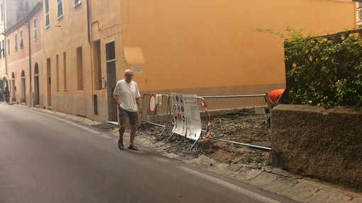Finalborgo, nuovo sistema di regimazione delle acque tra via Bruneghi e via Arnaldi