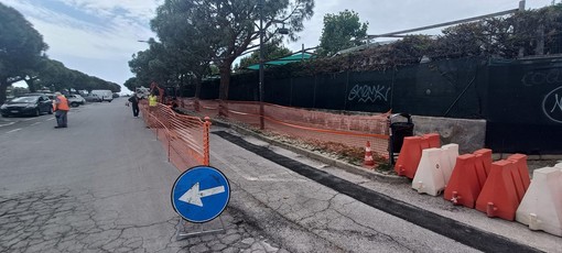 Albenga, nuove asfaltature in via Einaudi: avviati ufficialmente i lavori