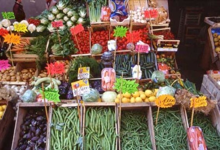 Frutta e verdura &quot;Km. 0&quot;, i Verdi: &quot;Si tutela la salute con un giusto rapporto qualità-prezzo&quot;