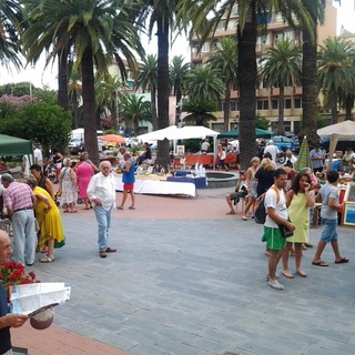 A Borghetto torna il mercatino dell'antiquariato