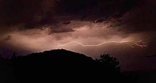Bollettino meteo: in arrivo una breve pausa all’estate con temporali Bollettino meteo: in arrivo una breve pausa all’estate con temporali