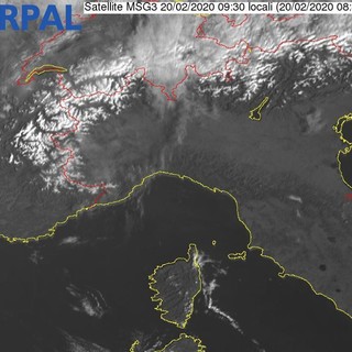 Meteo, scarseggiano le nubi sulla Liguria dove prevale il sole. Venti deboli e mare mosso