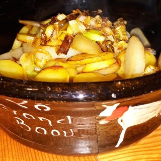 Mercoledì Veg: Madernassa con patate Certosa e porri di Montagna Mercoledì Veg: Madernassa con patate Certosa e porri di Montagna