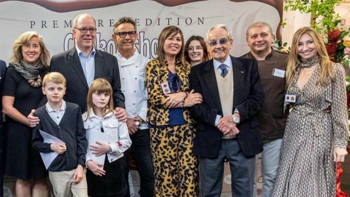 Mirco Mastromarino e il suo gelato al cioccolato a Chokolashow di Monaco, con il principe Alberto Mirco Mastromarino e il suo gelato al cioccolato a Chokolashow di Monaco, con il principe Alberto