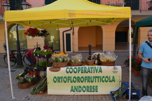 Andora torna il mercato del contadino