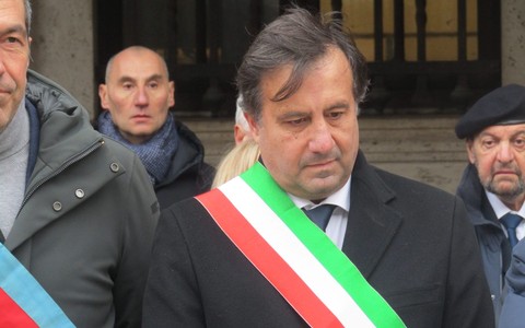 Savona,  il sindaco Russo firma il provvedimento per riconoscere lo "Ius soli" a 118 bambini nati da genitori stranieri