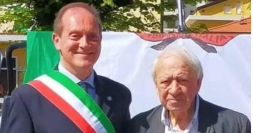 È mancato ad Andora il partigiano Leopoldo Fassio (Leo), da pochi giorni aveva festeggiato i suoi 99 anni. Ciao mio caro amico che la terra ti sia lieve...ora sarai insieme a tutti i tuoi compagni della Divisione Bonfante.Grazie per la tua amicizia e la tua stima nei miei confronti e grazie per a vermi regalato la borsa medica del dott.Felice Cascione. È mancato ad Andora il partigiano Leopoldo Fassio (Leo), da pochi giorni aveva festeggiato i suoi 99 anni. Ciao mio caro amico che la terra ti sia lieve...ora sarai insieme a tutti i tuoi compagni della Divisione Bonfante.Grazie per la tua amicizia e la tua stima nei miei confronti e grazie per a vermi regalato la borsa medica del dott.Felice Cascione.