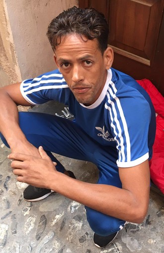 Albenga: arrestato spacciatore marocchino, aveva 38 ovuli di droga Albenga: arrestato spacciatore marocchino, aveva 38 ovuli di droga