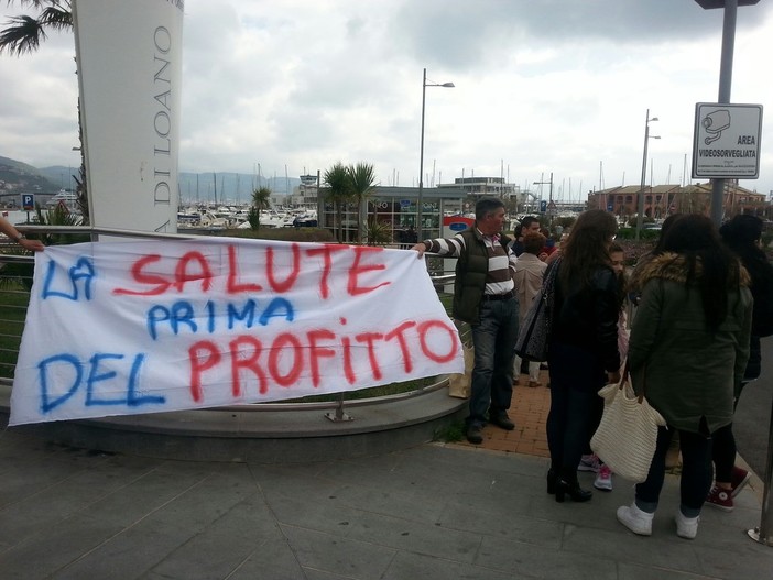 "La salute prima del profitto", oggi marcia per il Santa Corona "La salute prima del profitto", oggi marcia per il Santa Corona