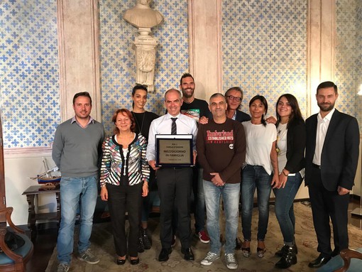 Torna ad Albenga la squadra di Mezzogiorno in Famiglia: "Abbiamo ricevuto i complimenti per i nostri risultati e per l'allestimento della nostra città" Torna ad Albenga la squadra di Mezzogiorno in Famiglia: "Abbiamo ricevuto i complimenti per i nostri risultati e per l'allestimento della nostra città"