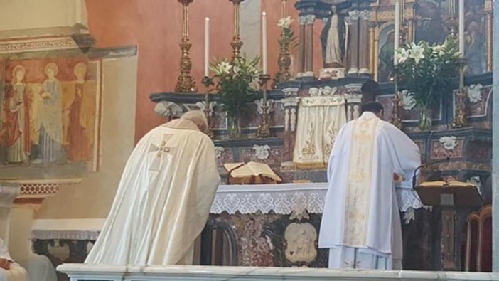 Coronavirus, si alle messe di Pasqua ma senza fedeli: le disposizioni delle Diocesi di Albenga-Imperia e di Ventimiglia-Sanremo