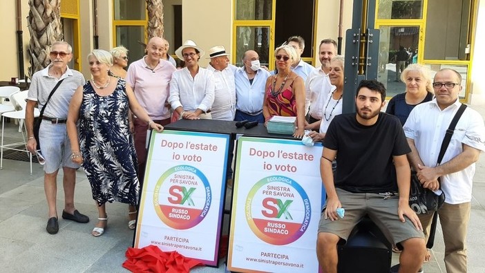 Comunali 2021, presentato in piazza Pertini il simbolo di Sinistra per Savona a sostegno del candidato Russo (FOTO e VIDEO) Comunali 2021, presentato in piazza Pertini il simbolo di Sinistra per Savona a sostegno del candidato Russo (FOTO e VIDEO)