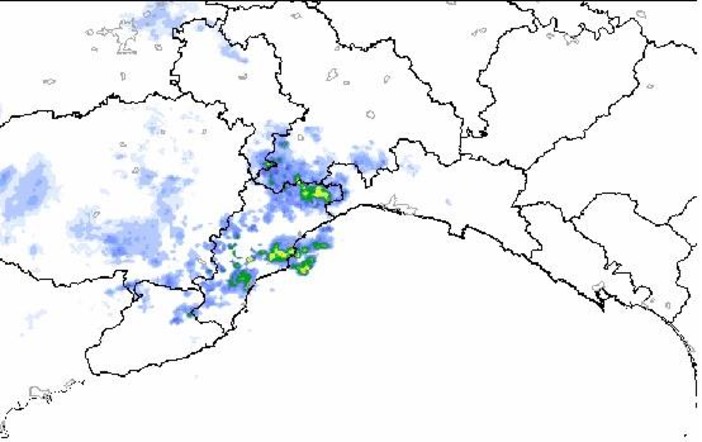 Nell'immagine lo scatto del radar alle ore 8.00 Nell'immagine lo scatto del radar alle ore 8.00