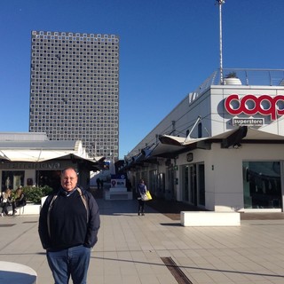 Molo 8.44 a Vado Ligure: shopping experience tra grandi marchi internazionali