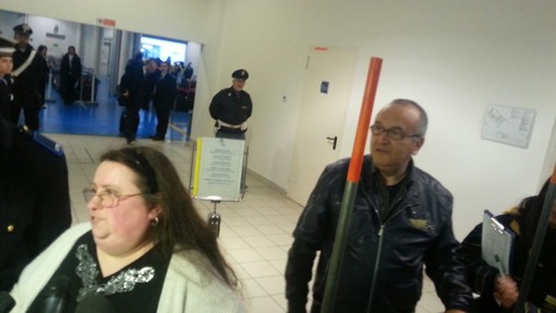 "Dobbiamo ringraziare Dio che ci è andata bene!" videointerviste ai passeggeri della Costa Fascinosa, tra cui Mariangela Falbo di Albenga