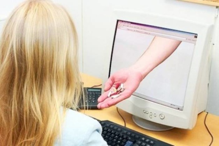 Savona: alla Ubik “La medicina ai tempi di Facebook”