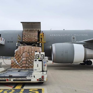 Coronavirus, nota del Ministero della Difesa: "Stiamo portando materiale sanitario in tutte le Regioni"