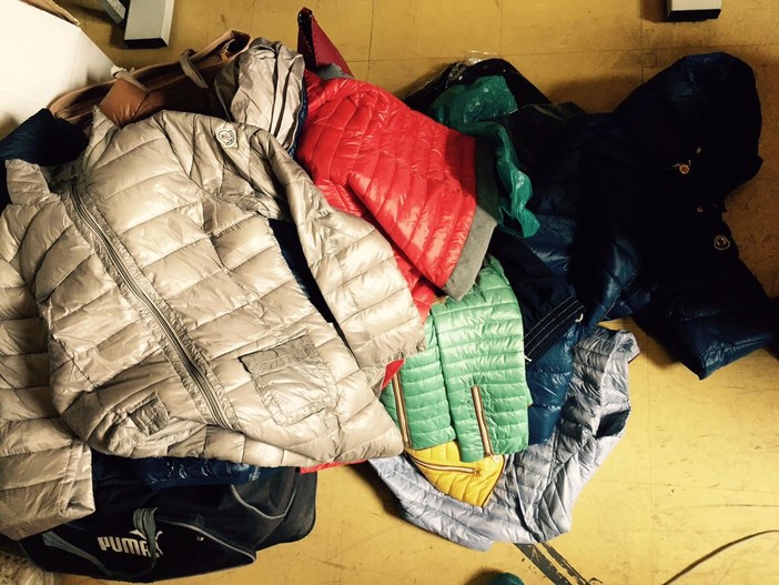 Savona, giro di vite su commercio abusivo e contraffazione: parte la campagna informativa Savona, giro di vite su commercio abusivo e contraffazione: parte la campagna informativa