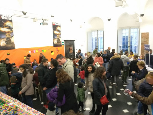 Grande partecipazione di pubblico per "AlbengaBrick", la mostra dei Lego ad Albenga Grande partecipazione di pubblico per "AlbengaBrick", la mostra dei Lego ad Albenga