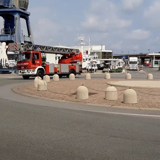 Marinaio muore in porto a Savona, Cgil, Cisl e Uil: "Chiediamo un tavolo urgente sulla sicurezza"