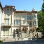 Altare, De André torna a vivere tra musica e teatro: una notte di poesia ai giardini di Villa Rosa
