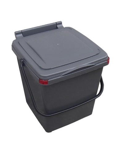 Al via la tariffazione puntuale per la differenziata: ecco come applicare il chip sul mastello "grigio"