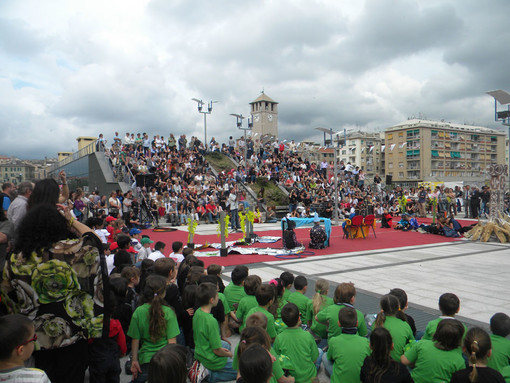 Savona, si è concluso con una festa in darsena il progetto Mus-e Savona, si è concluso con una festa in darsena il progetto Mus-e