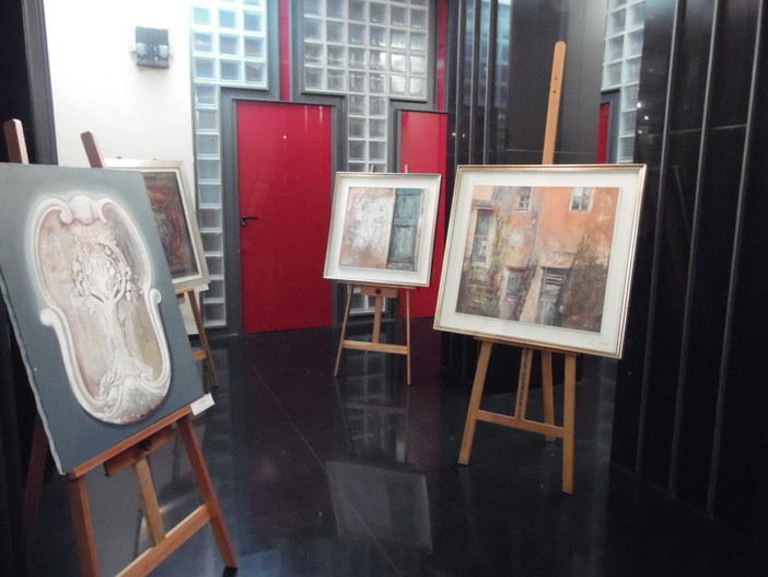 Savona, in Banca Carige la mostra di Renata Minuto: "Apriamo il nostro patrimonio ai cittadini" Savona, in Banca Carige la mostra di Renata Minuto: "Apriamo il nostro patrimonio ai cittadini"