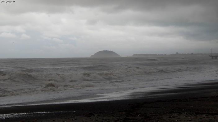 Torna il maltempo: nel weekend pioggia sulla costa e neve in Val Bormida
