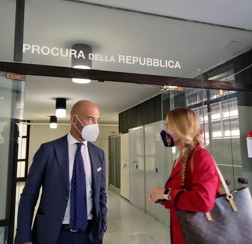 Minacce a Bassetti, il medico in procura: "Rincuorato dal sostegno delle istituzioni"