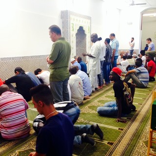 M5S "Legge anti-moschee, incostituzionale e discriminatoria, la impugneremo"