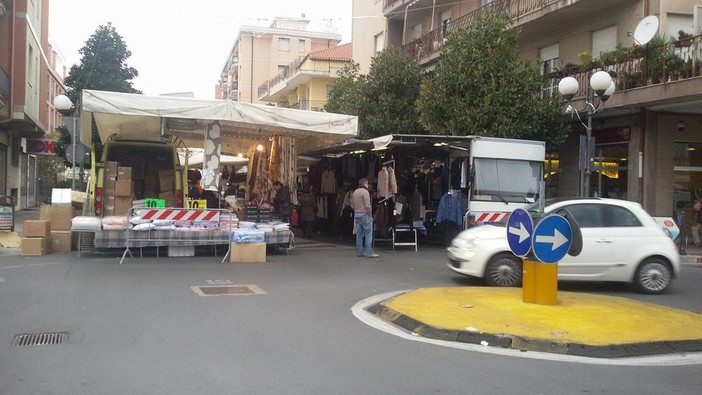Albenga, dalla prossima settimana torna il mercato Albenga, dalla prossima settimana torna il mercato