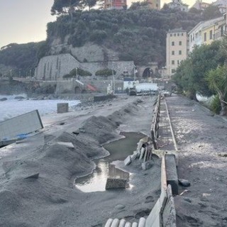 Mareggiata a Celle, riapre il traffico ai veicoli nel centro storico