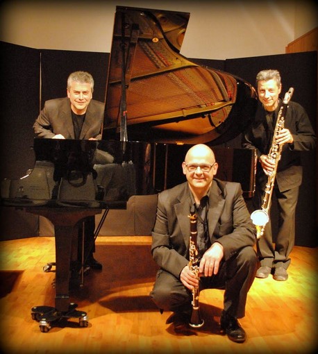 Finale Ligure, venerdi lo spettacolo "Musica-Mente Trio_Ovvero Anche La Musica È Bugiarda!"