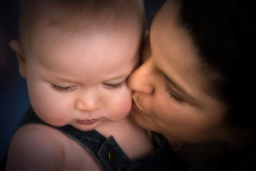 "Dio non poteva essere dappertutto, così ha creato le mamme!" Oggi si celebra la Festa della Mamma anche nella nostra provincia "Dio non poteva essere dappertutto, così ha creato le mamme!" Oggi si celebra la Festa della Mamma anche nella nostra provincia