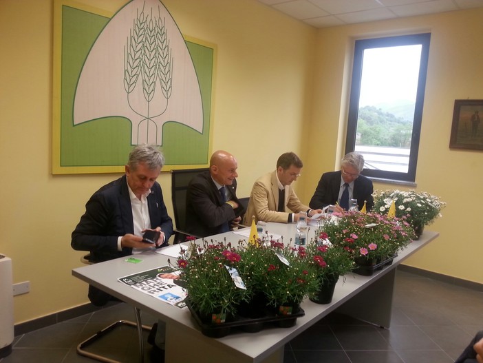 Le Margherite di Albenga per la ricerca contro il cancro in tutta Italia