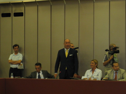 Melgrati: opportunità incredibile per sanare contenziosi legali sulle distanze, sul Piano Casa e sulla Legge dei Sottotetti con il Decreto del Fare