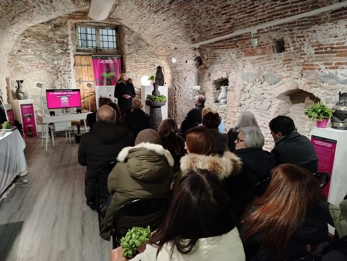 Albissola, un successo la mostra "La Venere del Basilico" tra le opere e l'arte del pesto (FOTO)