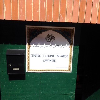Furto alla moschea di Savona: "Ci vogliono portare via anche la libertà di pregare"