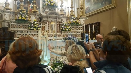 Grande partecipazione di fedeli negli ultimi giorni ad Imperia per l'arrivo della Madonna di Fatima Pellegrina (Foto)