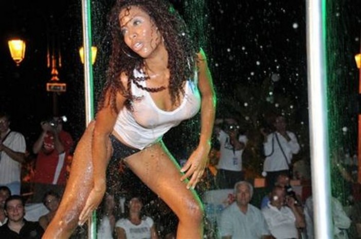 Albisola Superiore: arrivano le miss di &amp;quot;Maglietta bagn